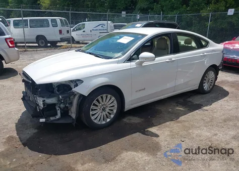 2014 Ford Fusion Se z USA, uszkodzony, nr VIN 3FA6P0LU7ER217577